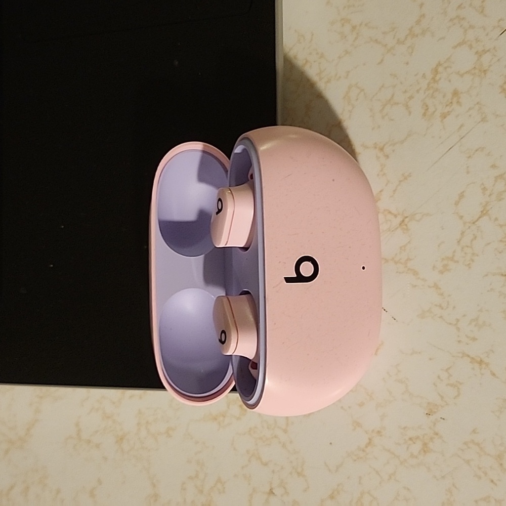 Beats earbuds